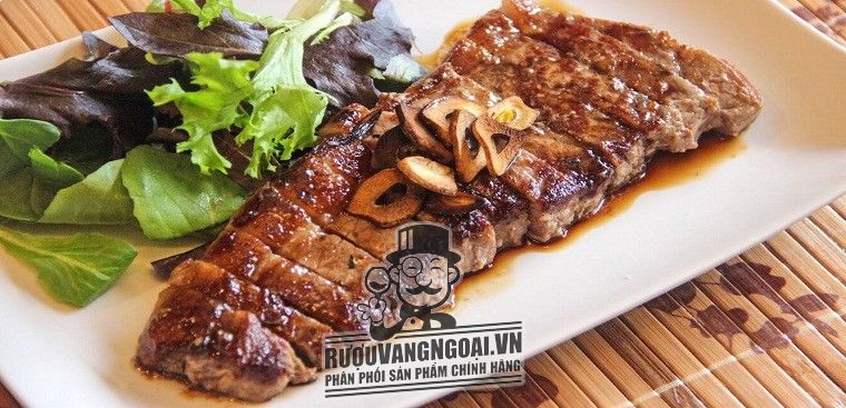thịt bò nướng tảng - Ruouvangngoai.vn